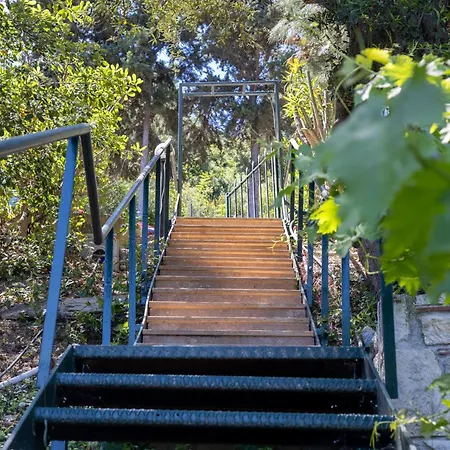 Nael By The Sea 펜션